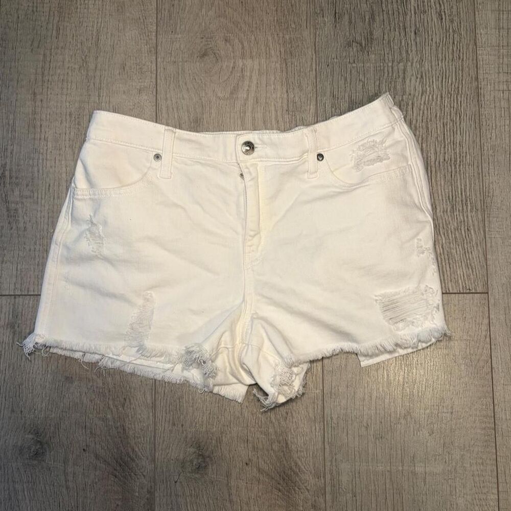 Aerie Women's White Shorts